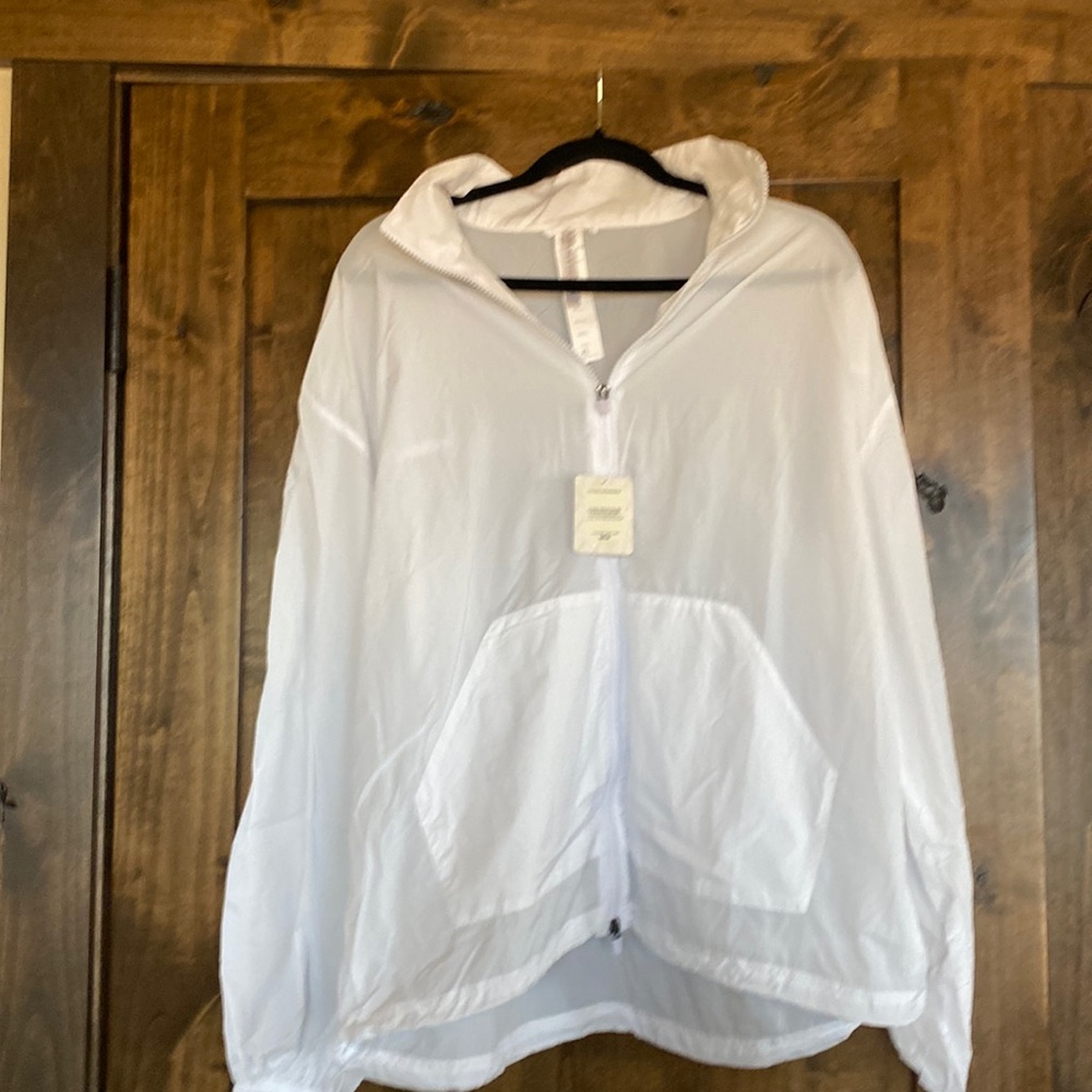 White extra large Fabletics warm-up jacket